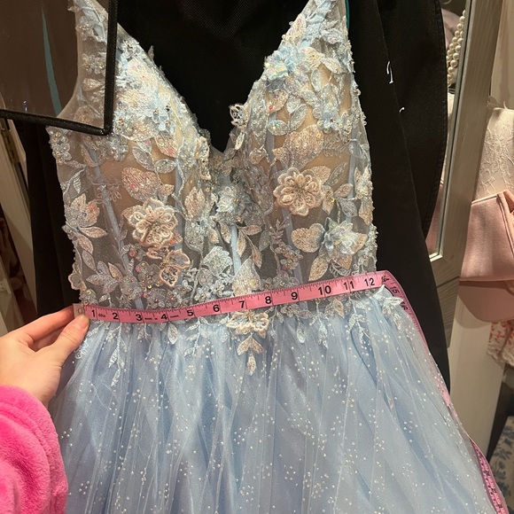 Sherri Hill Embellished Sparkly Blue Prom/Ballgown Dress - Picture 5 of 16